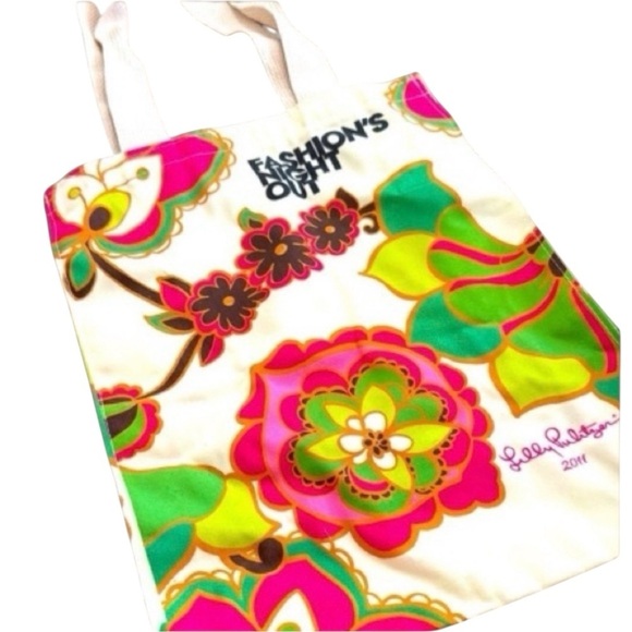 Lilly Pulitzer Handbags - Lilly Pulitzer Pink and Green Floral Tote Bag 2011 Fashion Night Out